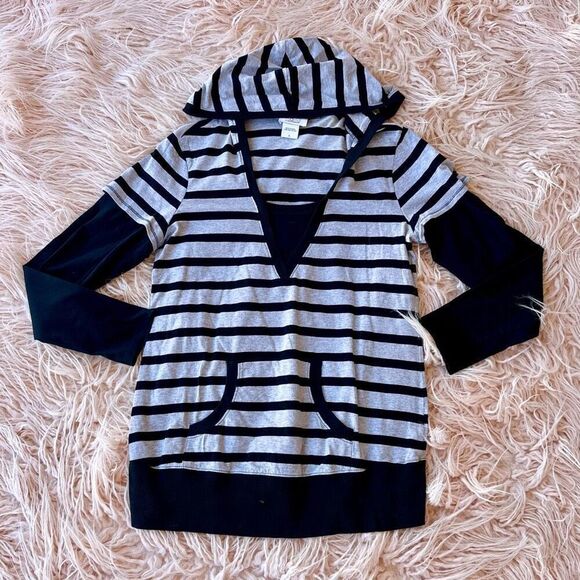 Hooded Maternity Top - Picture 1 of 3
